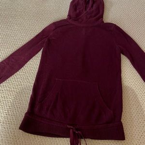 Lululemon maroon sweater - fantastic condition!
